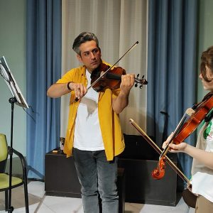 آموزش ویولن در کرج آموزش ویالن از کودک تا بزرگسال